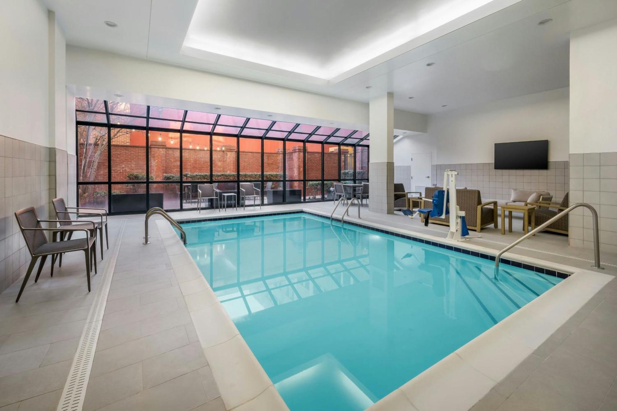 Courtyard By Marriott Chattanooga Downtown Kültér fotó