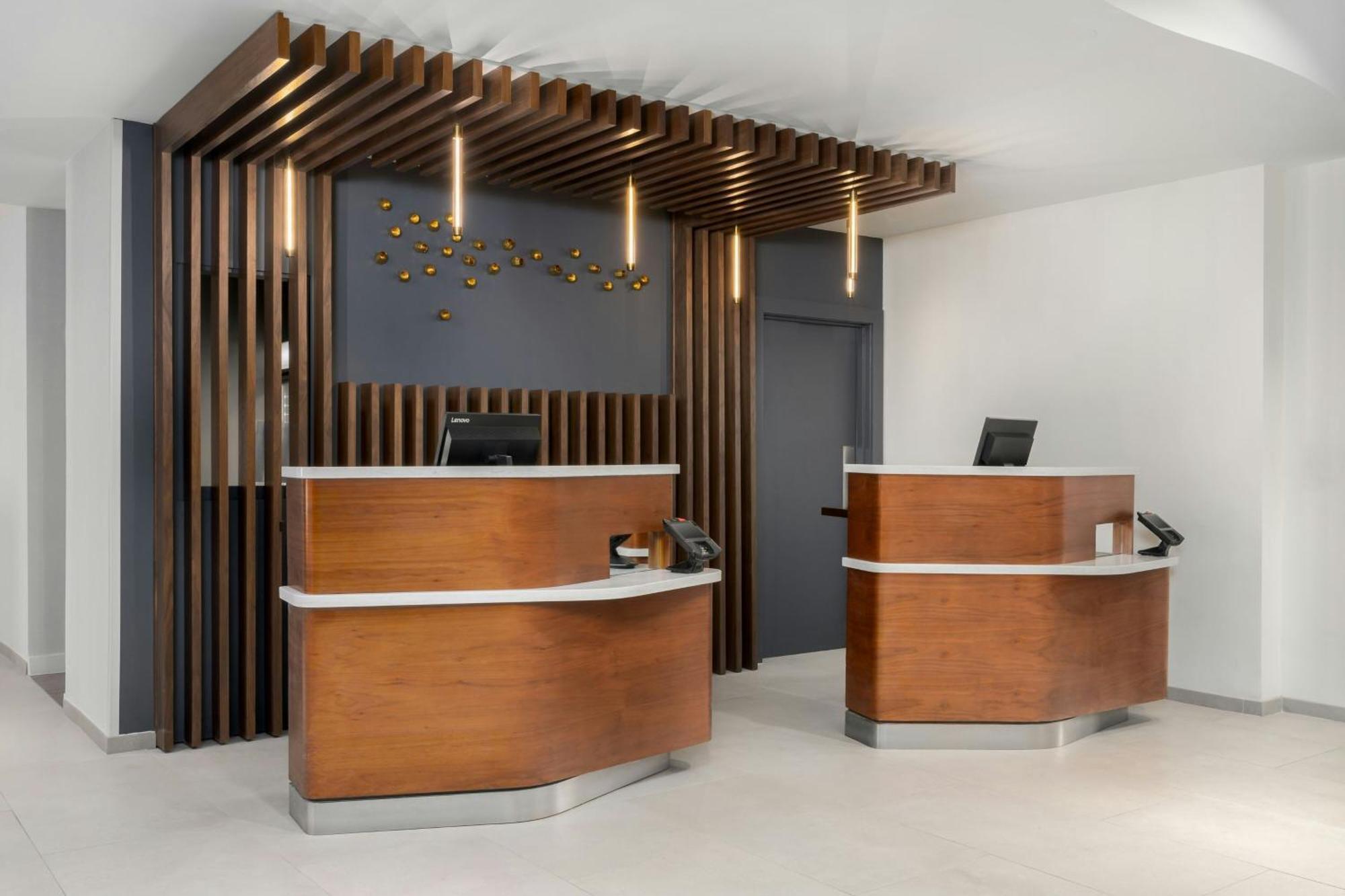 Courtyard By Marriott Chattanooga Downtown Kültér fotó